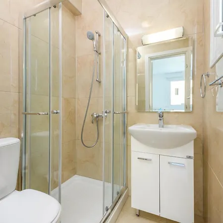 Bay #16 Villa Protaras